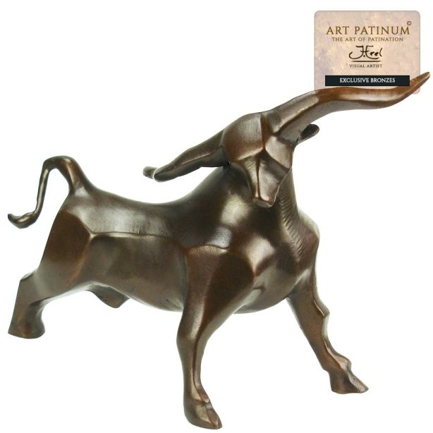 Gestileerde bronzen stier, pure kracht en energie Atelier John Frel Bronzen beelden